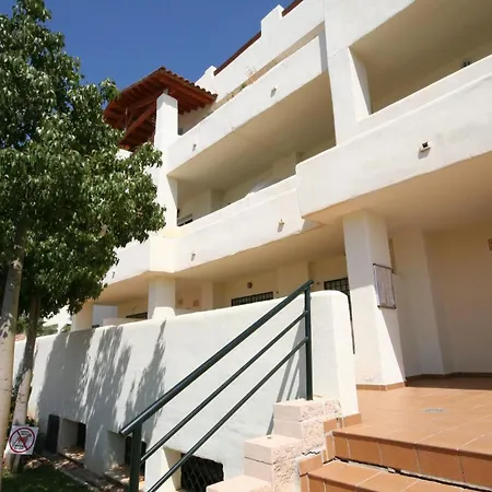 2 Bedroom Cozy In Costa Lägenhet Benalmádena